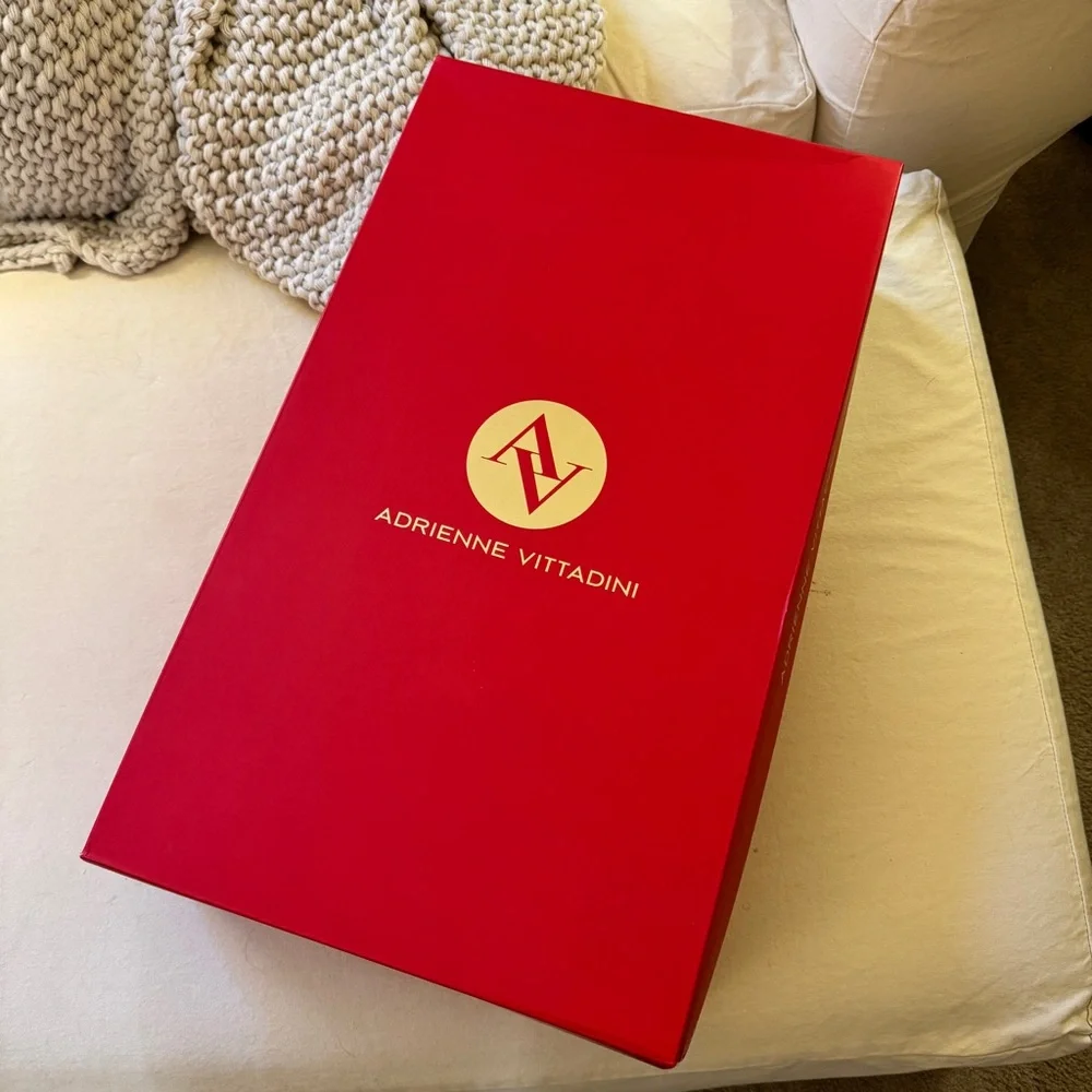 Black suede women’s  Adrienne Vittadini Minuet tall boot.  Size 8 - Picture 2 of 12